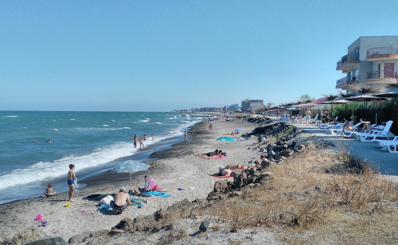 Anhialo beach'in fotoğrafı gri ince çakıl taş yüzey ile