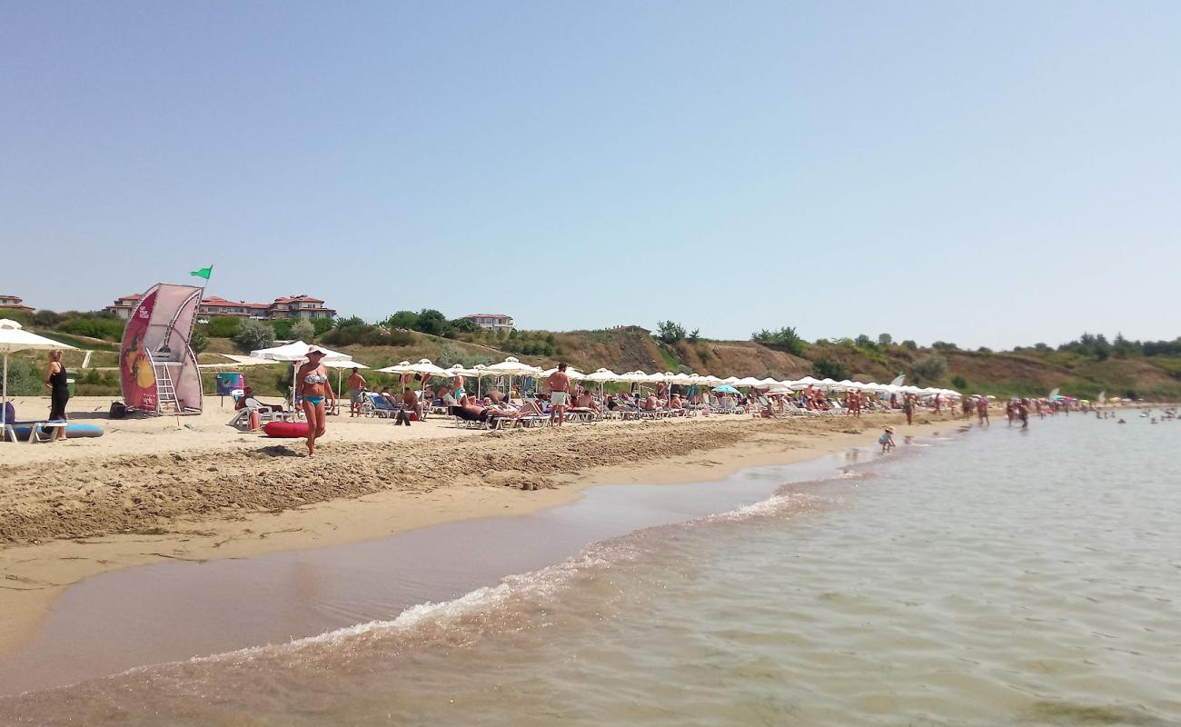 Atlantis beach'in fotoğrafı açık bej kum yüzey ile