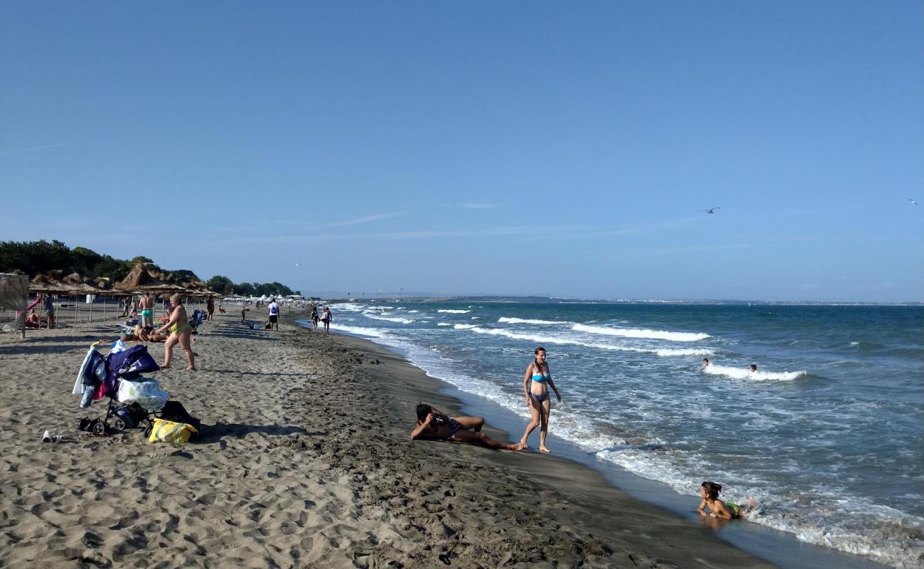 Burgas Central'in fotoğrafı açık bej kum yüzey ile