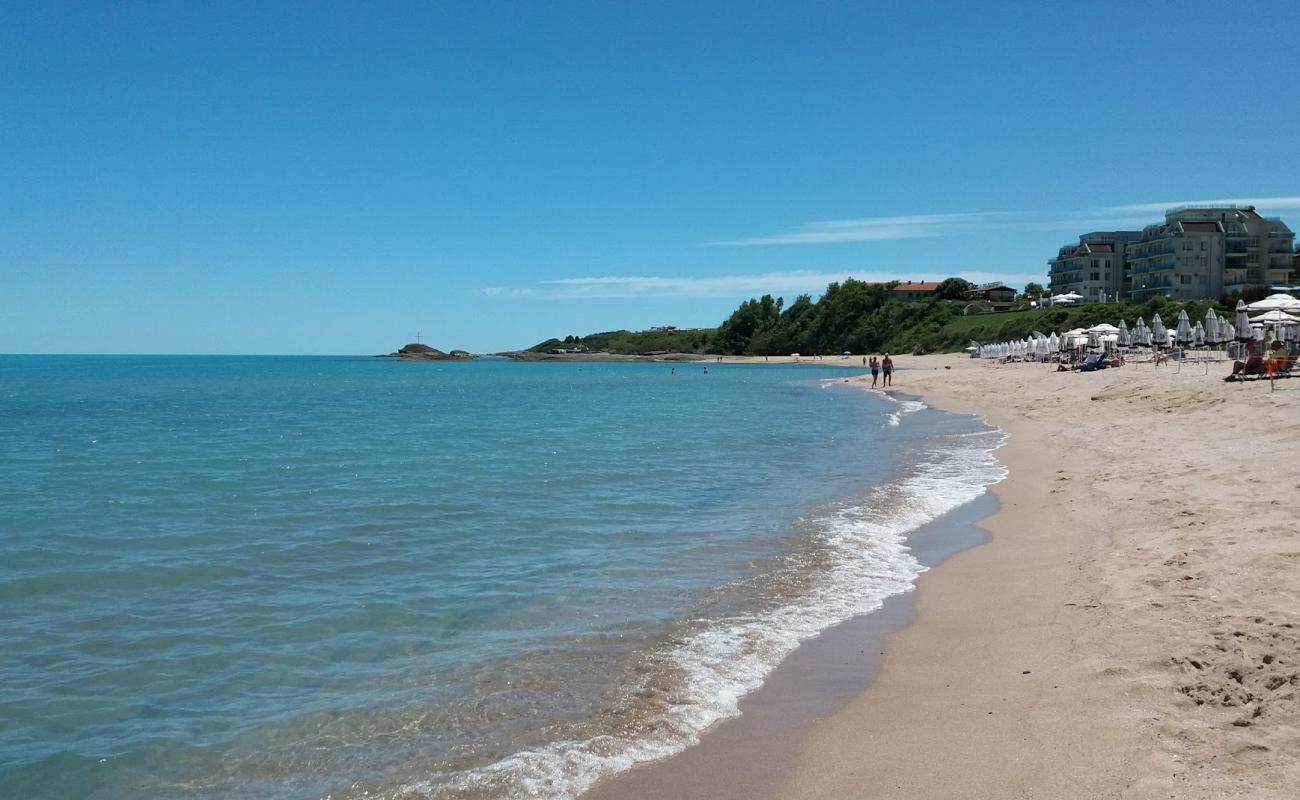 Lozenets beach'in fotoğrafı beyaz ince kum yüzey ile