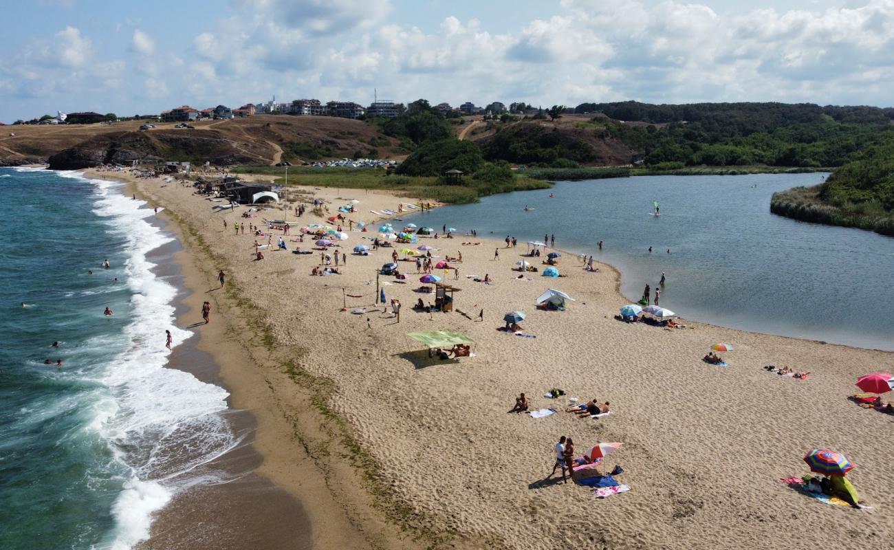 Veleka beach'in fotoğrafı parlak kum yüzey ile