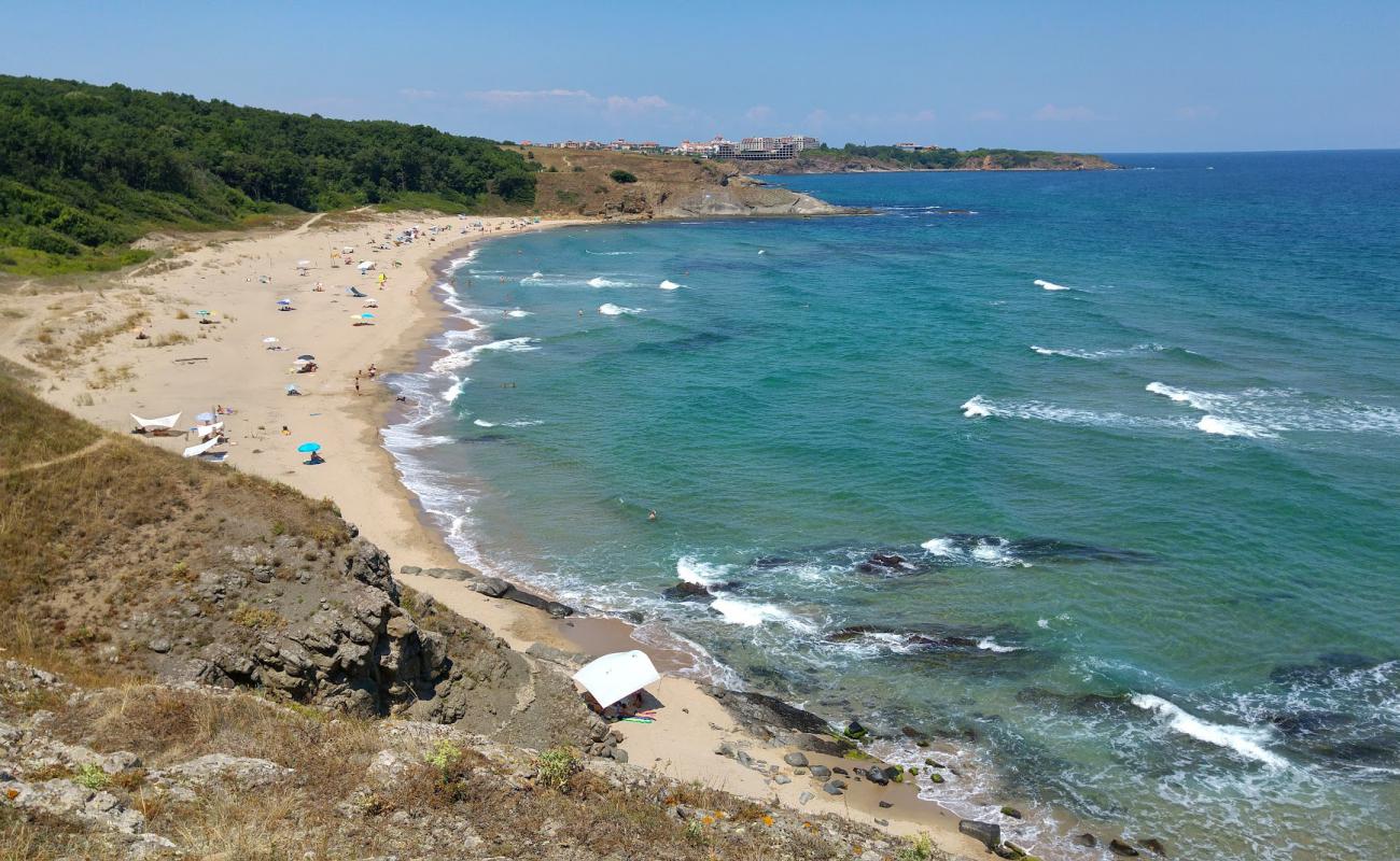 Lipite beach II'in fotoğrafı parlak kum yüzey ile