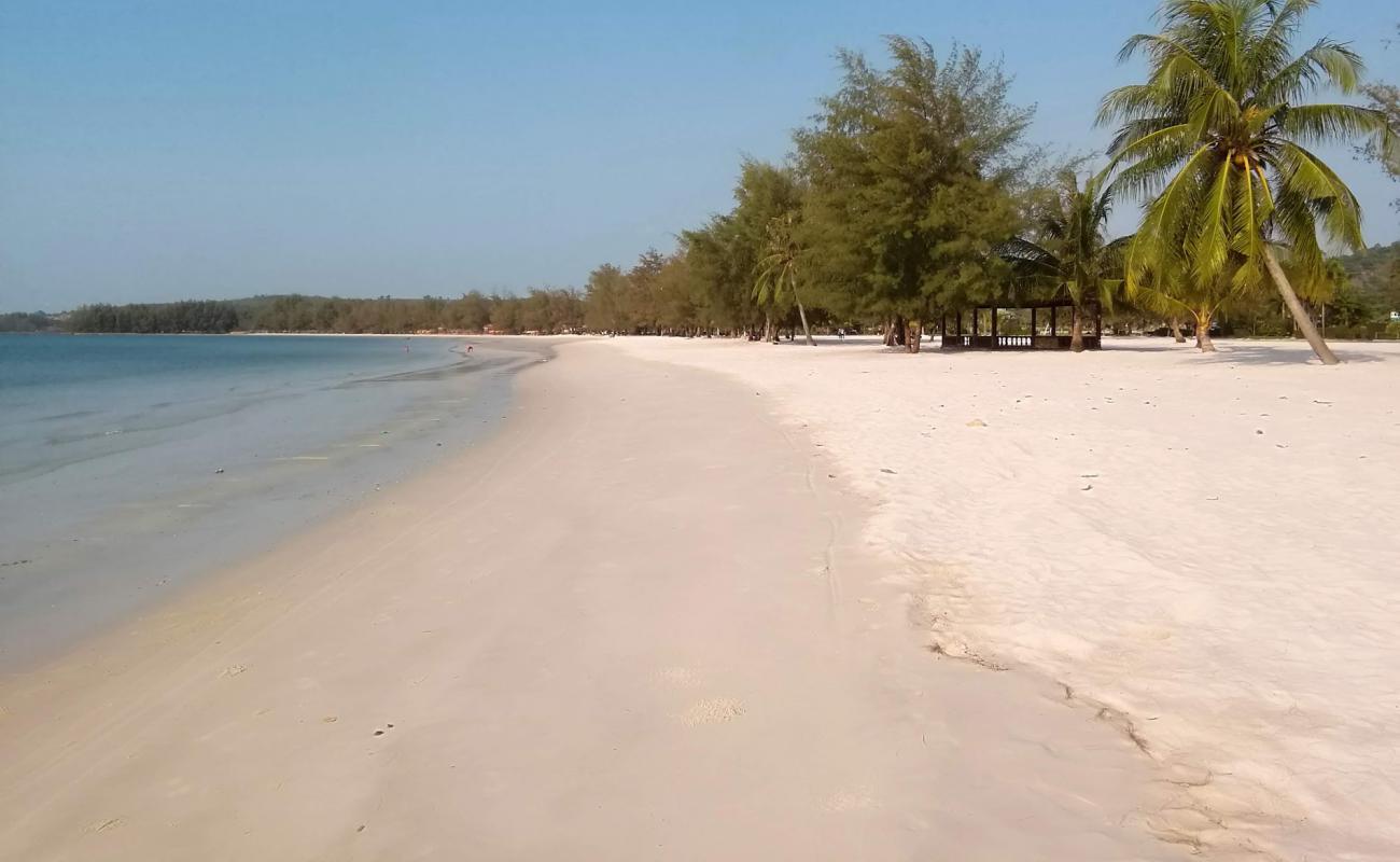 Prek Treng Beach'in fotoğrafı i̇nce beyaz kum yüzey ile