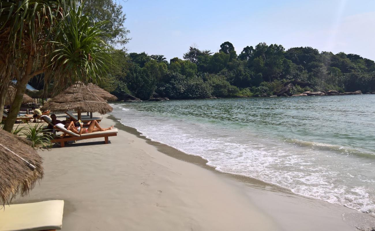 Ochheuteal Beach'in fotoğrafı i̇nce bej kum yüzey ile