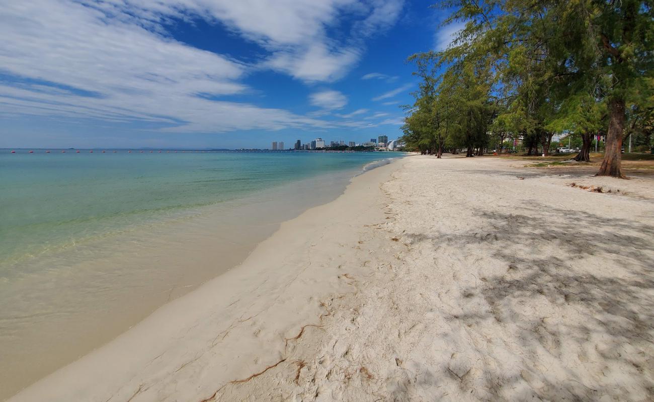 Otres Beach 3'in fotoğrafı açık bej kum yüzey ile