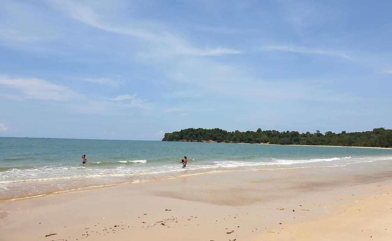 Prek Chak Beach'in fotoğrafı açık bej kum yüzey ile