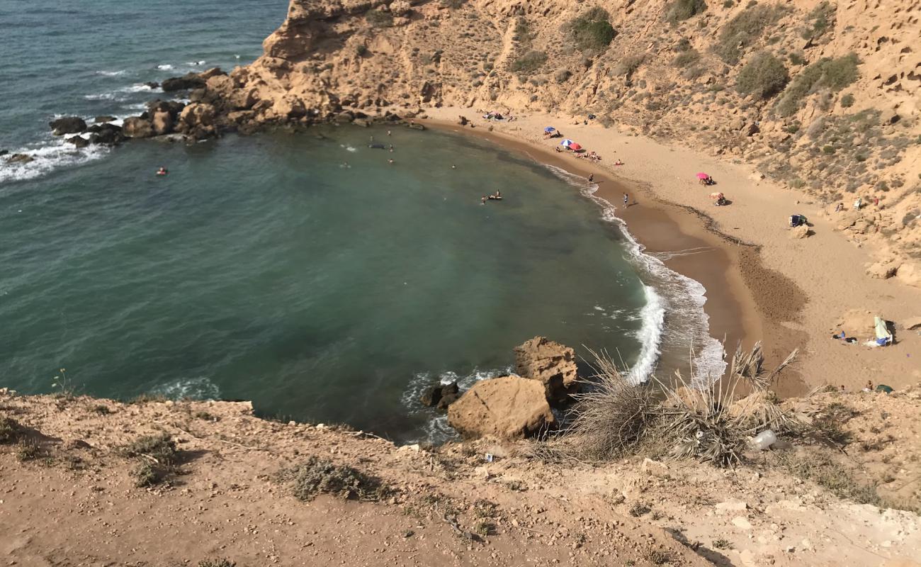 Plage La Fontaine'in fotoğrafı kahverengi kum yüzey ile