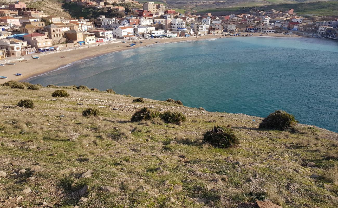 Plage de Bou-Zadjar'in fotoğrafı parlak kum yüzey ile