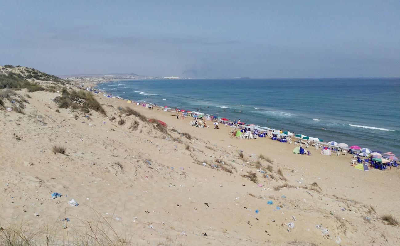 Sidi Mansour beach'in fotoğrafı parlak kum yüzey ile