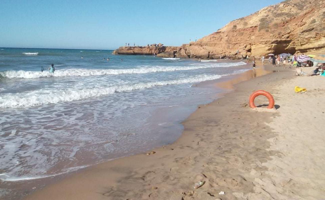 Marsa Echaykh Plage'in fotoğrafı parlak kum yüzey ile