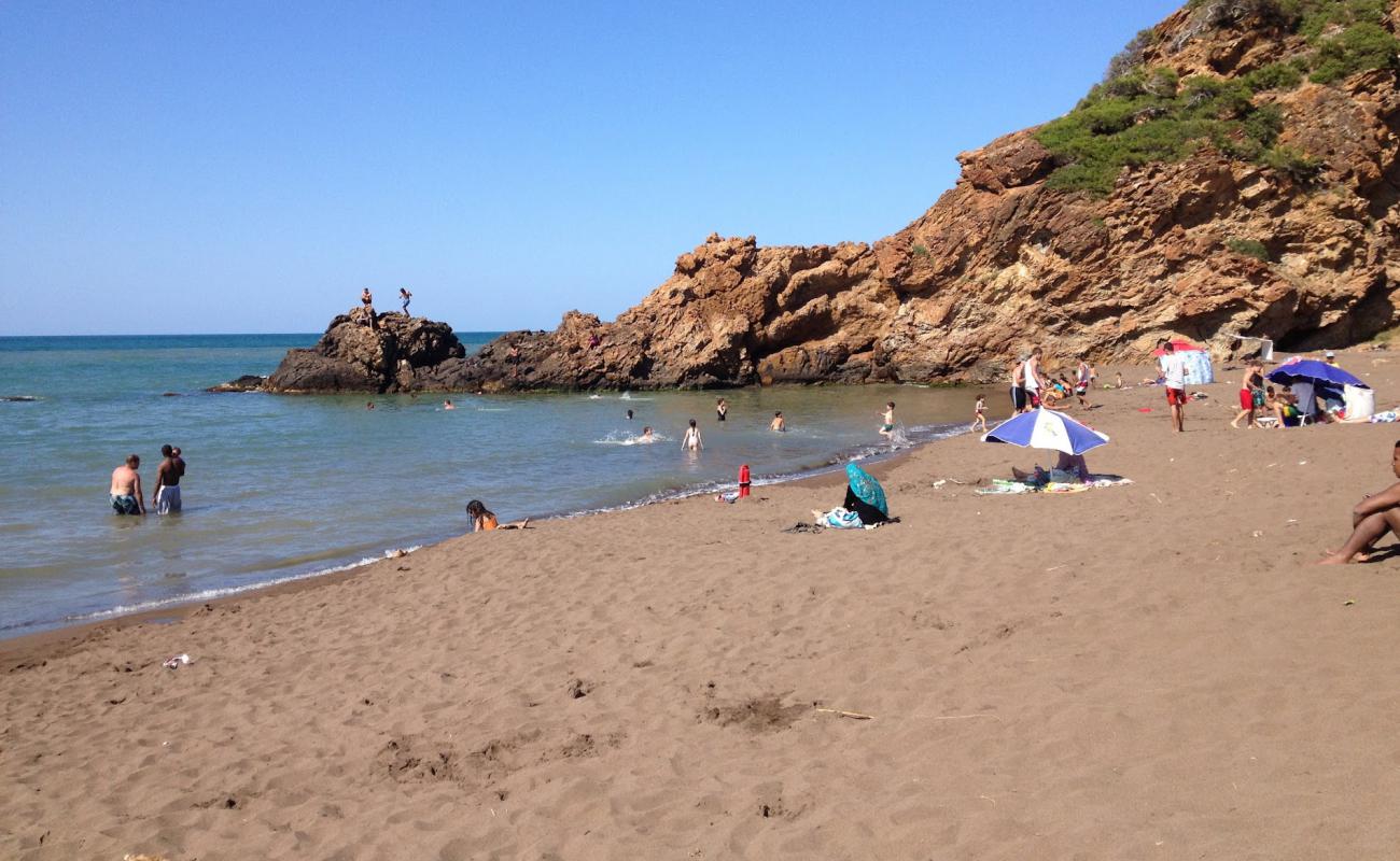 Plage Sidi Brahim'in fotoğrafı kahverengi kum yüzey ile