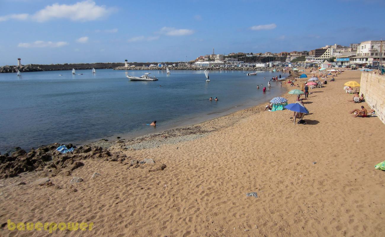 la Jeunesse beach II'in fotoğrafı parlak kum yüzey ile