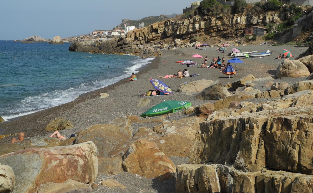 Tigremt Beach'in fotoğrafı hafif çakıl yüzey ile