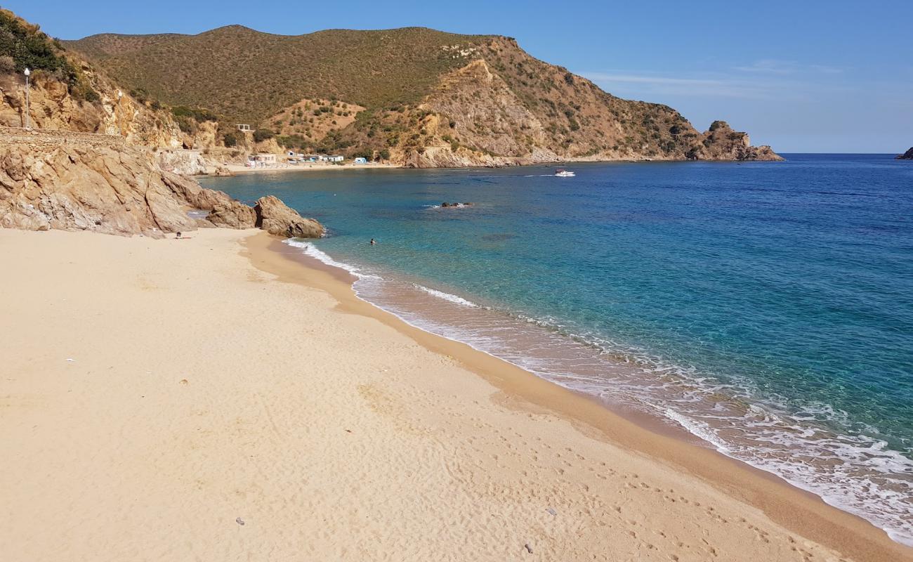 Plage Chateau Vert'in fotoğrafı açık bej kum yüzey ile