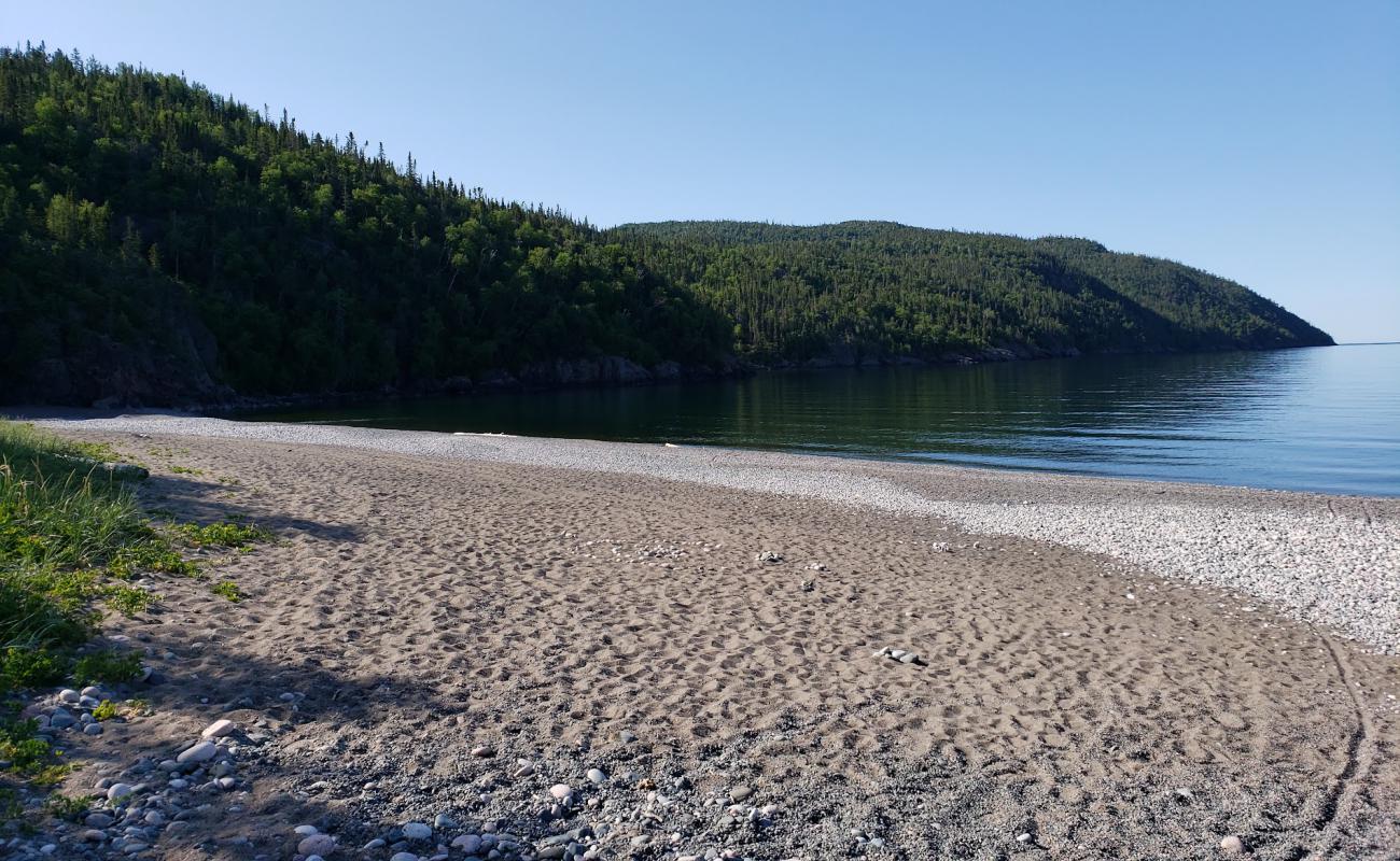 Schreiber Beach'in fotoğrafı gri çakıl taşı yüzey ile