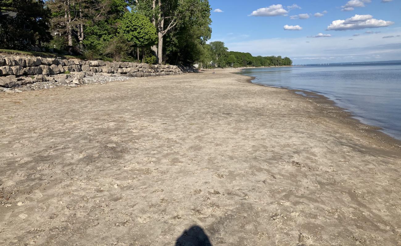 Bernard Avenue Beach'in fotoğrafı parlak kum yüzey ile