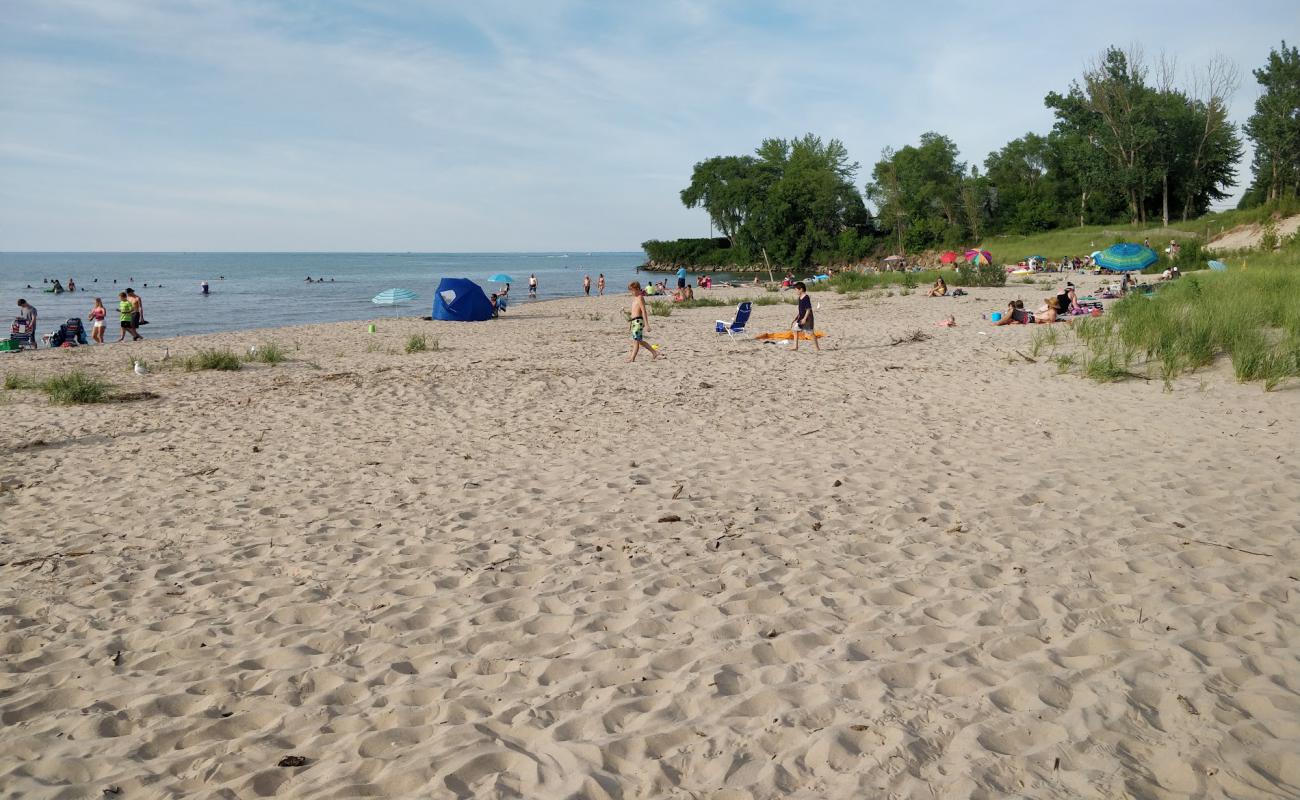 Port Franks Private Beach'in fotoğrafı parlak kum yüzey ile