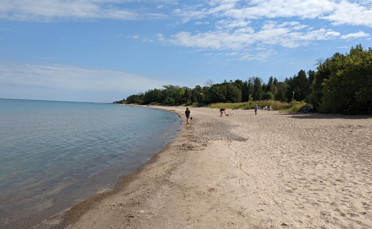 Point Clark Beach'in fotoğrafı açık bej kum yüzey ile