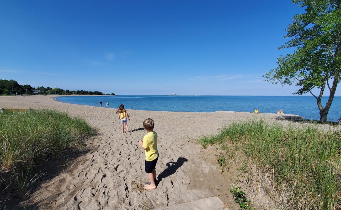 Southampton Beach'in fotoğrafı parlak kum yüzey ile