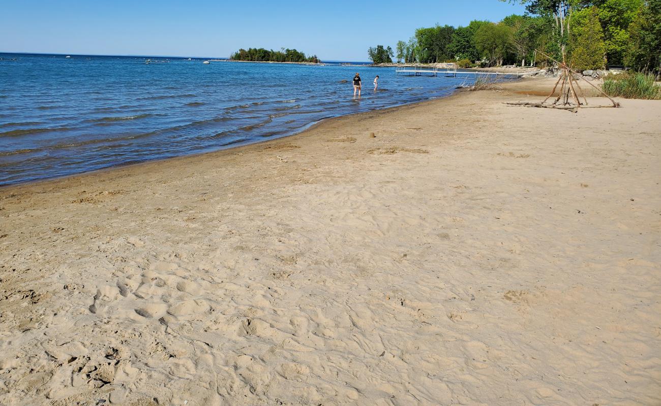 Christie Beach'in fotoğrafı açık bej kum yüzey ile