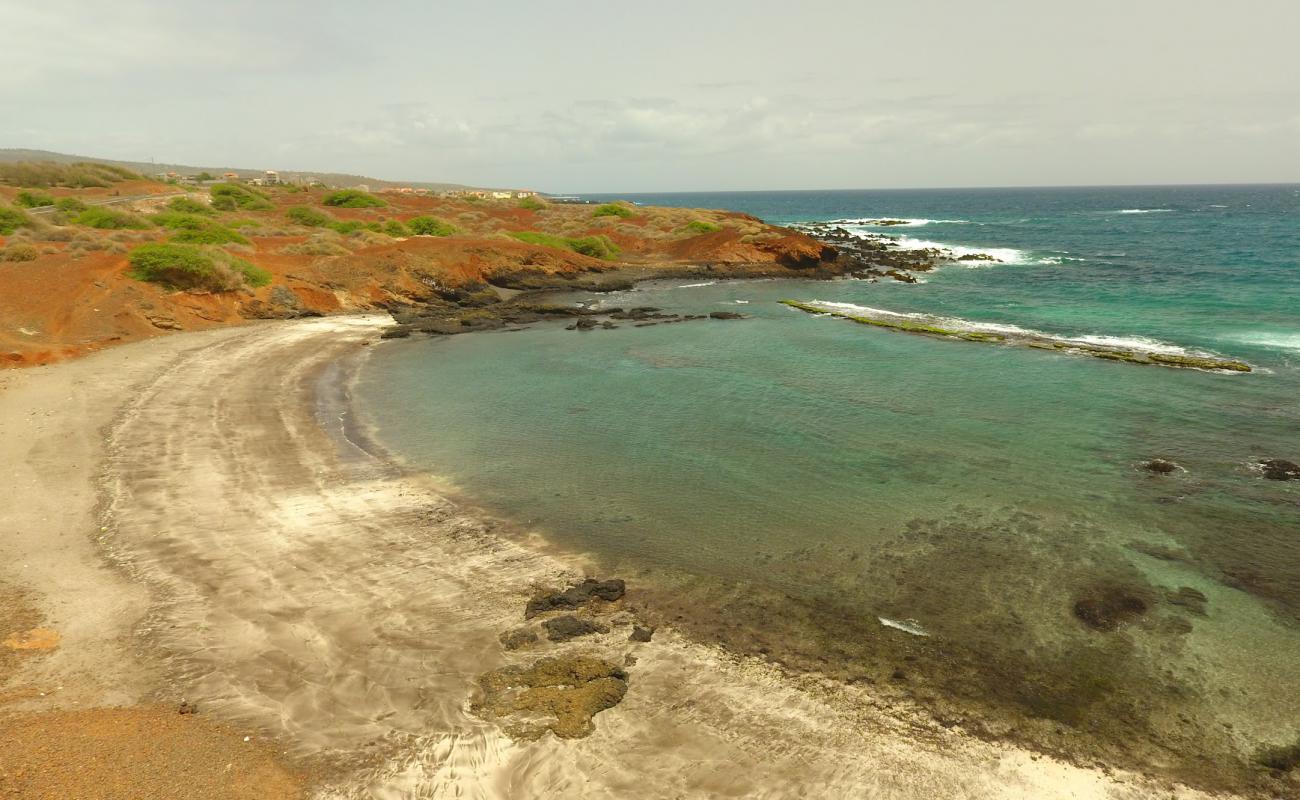 Playa Blanca'in fotoğrafı gri kum ve çakıllar yüzey ile