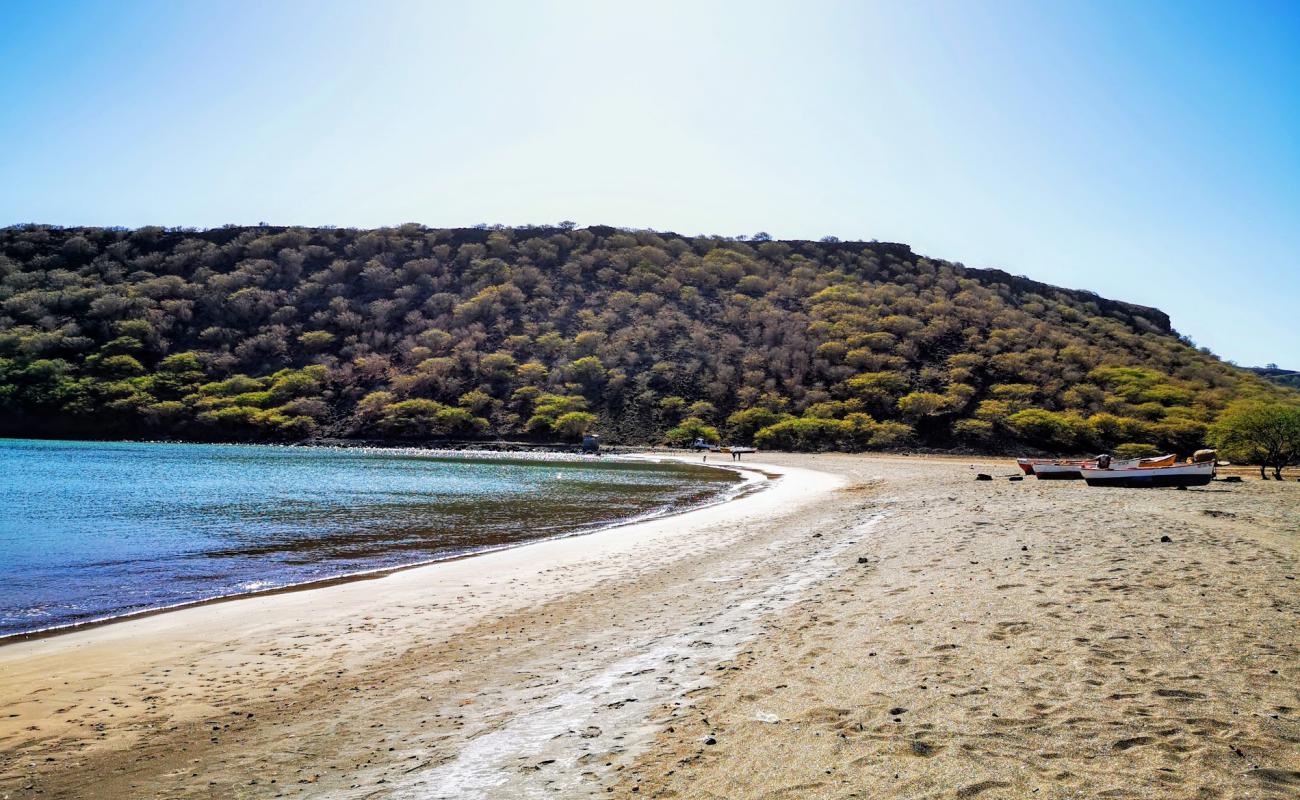 Sao Tome Beach'in fotoğrafı kahverengi kum yüzey ile