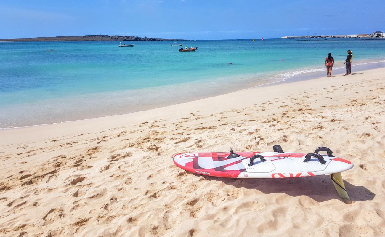 Charlotte Beach'in fotoğrafı parlak kum yüzey ile