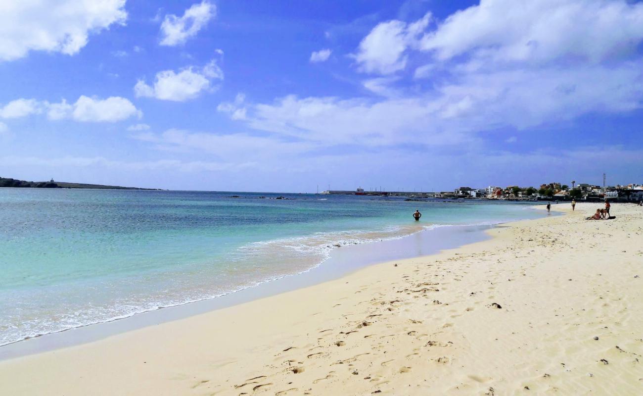 Estoril Beach'in fotoğrafı parlak kum yüzey ile