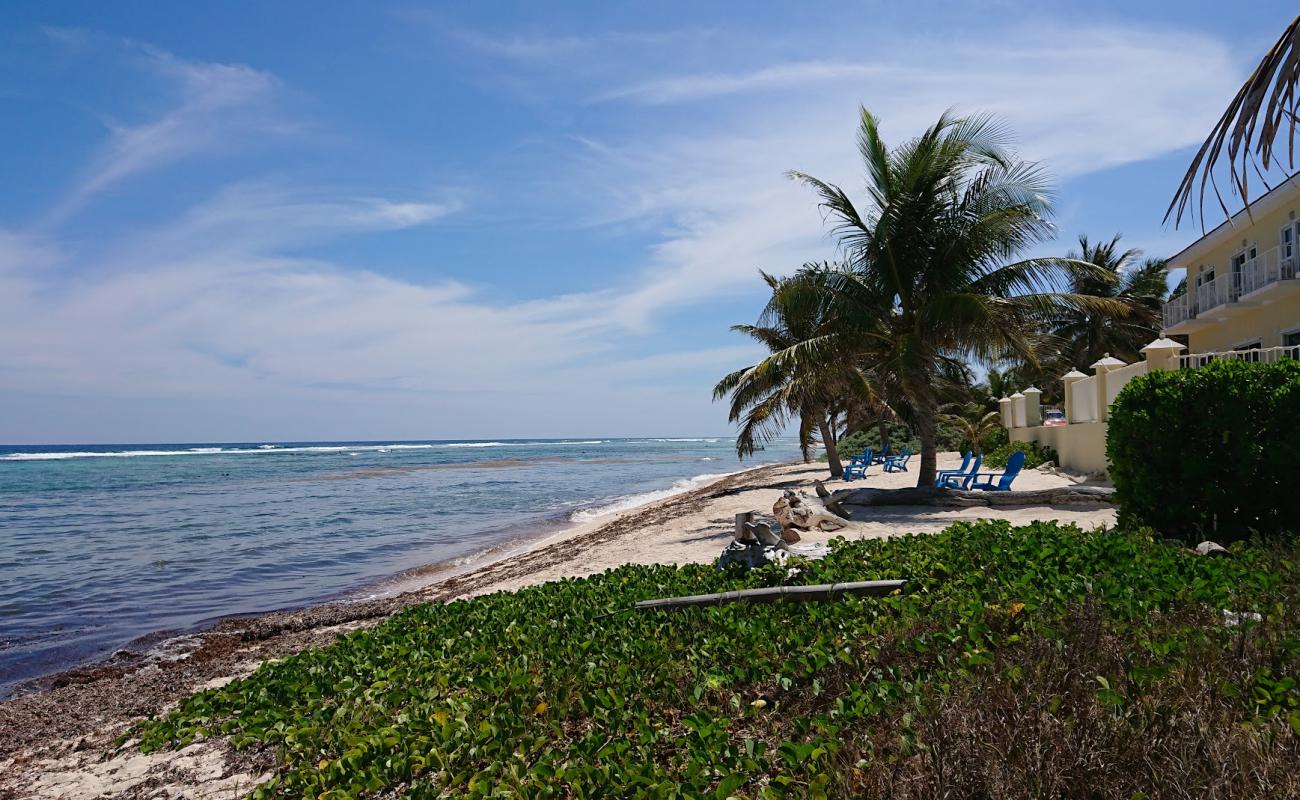 Bodden beach'in fotoğrafı i̇nce bej kum yüzey ile