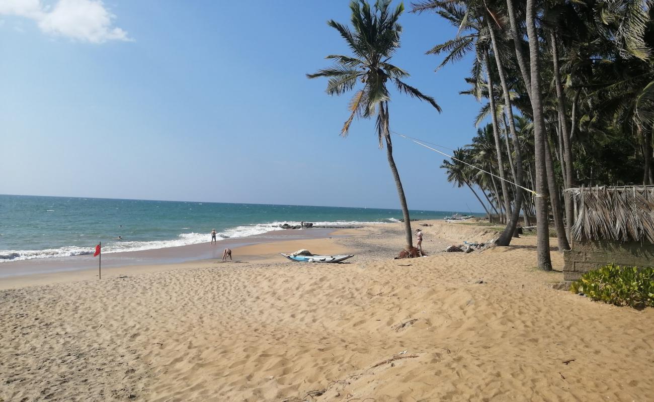 Golden Beach'in fotoğrafı parlak kum yüzey ile