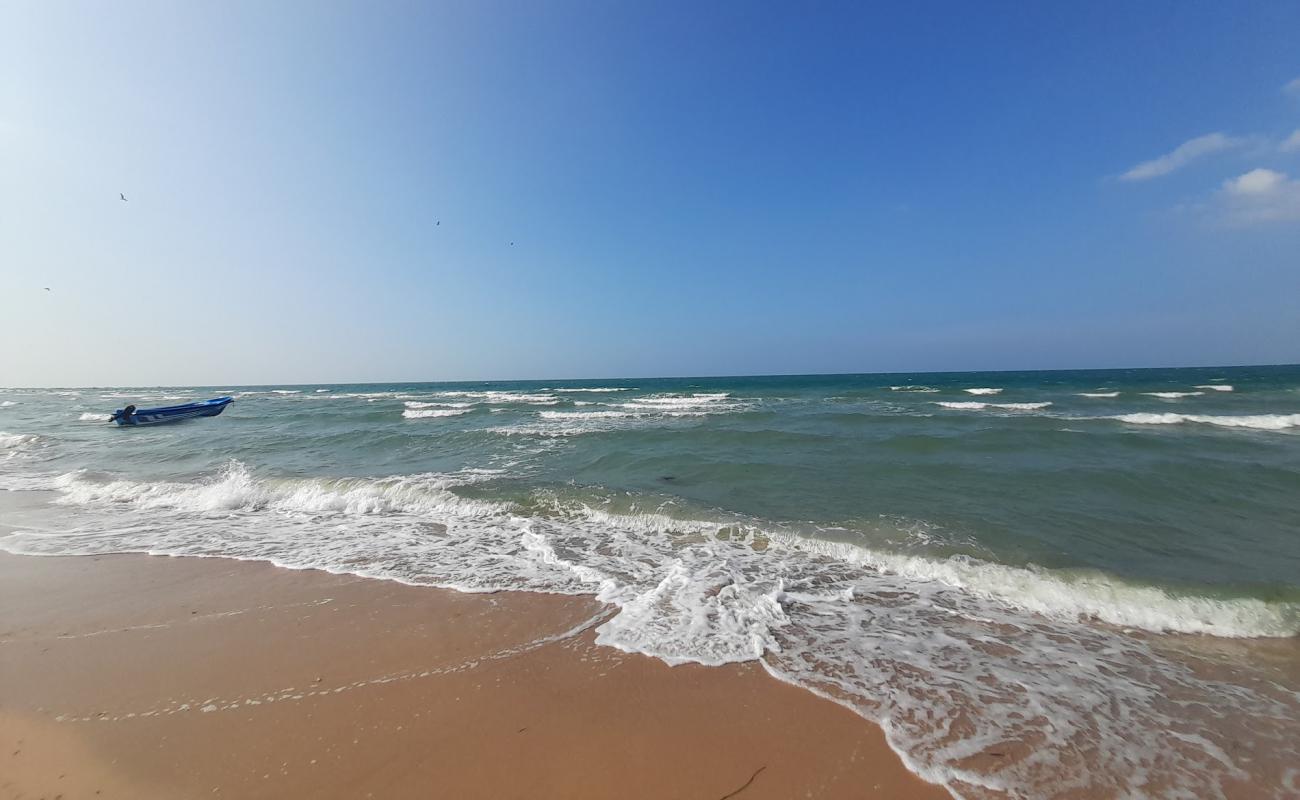 Vankalaippadu beach'in fotoğrafı açık bej kum yüzey ile