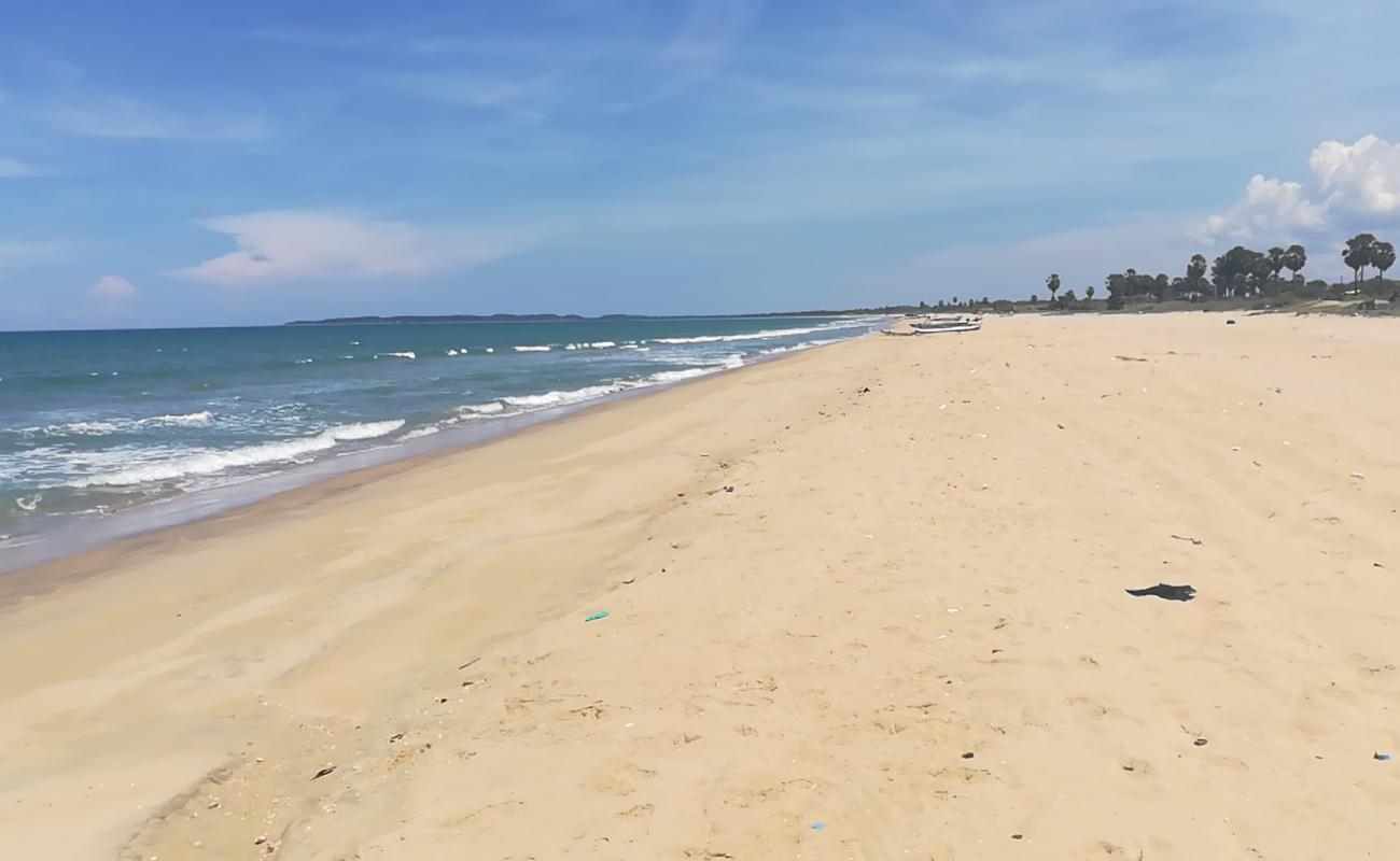 Kallara beach'in fotoğrafı açık bej kum yüzey ile