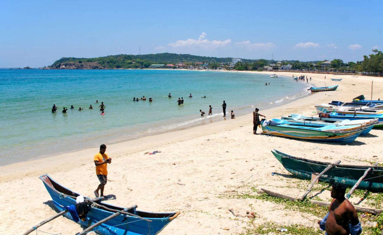 Sandy Cove Beach'in fotoğrafı i̇nce bej kum yüzey ile