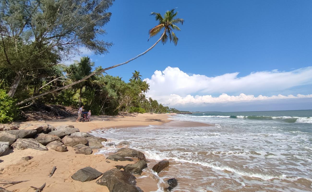 Harmony Beach'in fotoğrafı açık bej kum yüzey ile