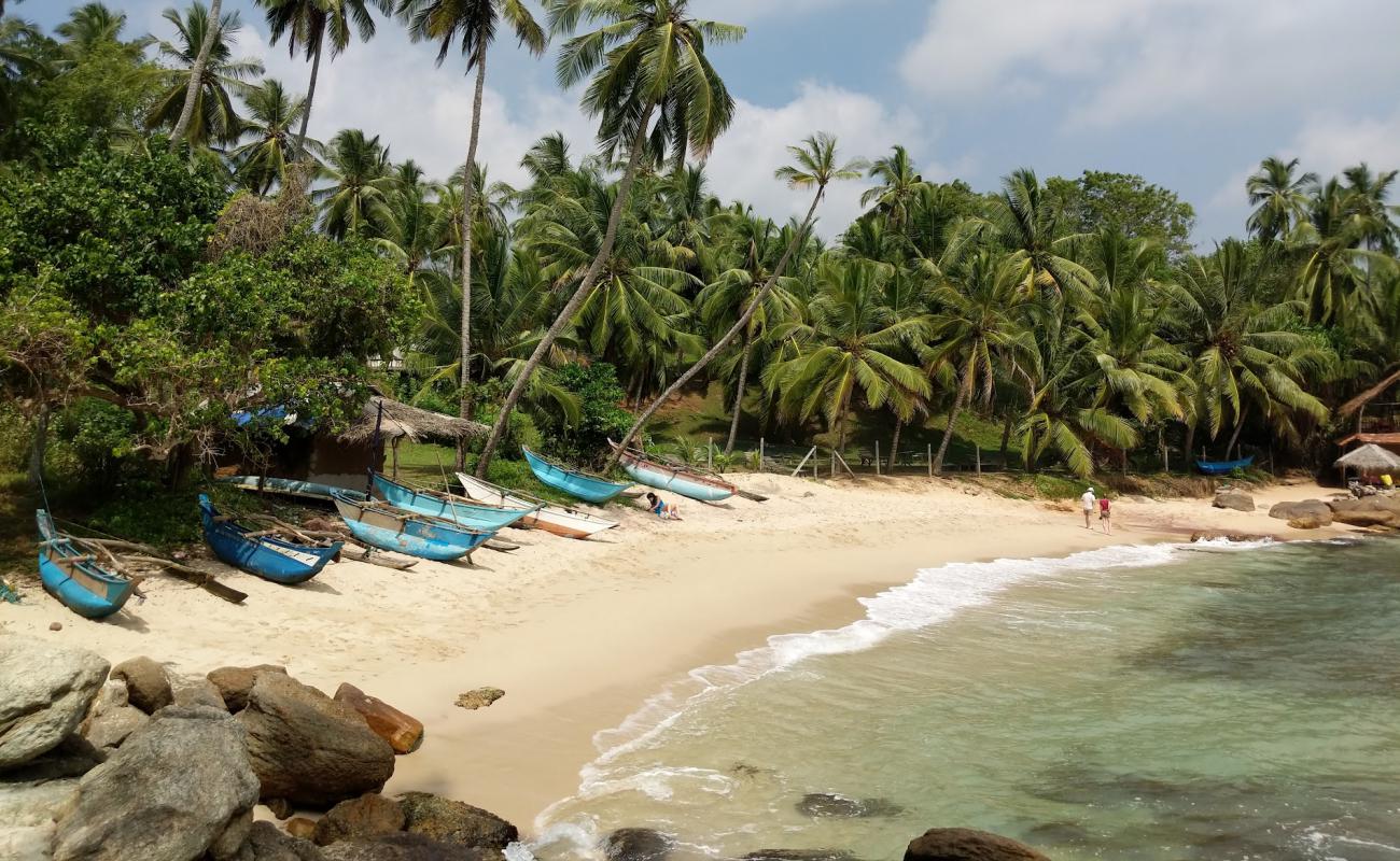 Goyambokka Beach'in fotoğrafı açık bej kum yüzey ile