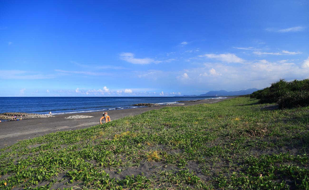 Yongzhen Recreation Area Beach'in fotoğrafı gri kum yüzey ile