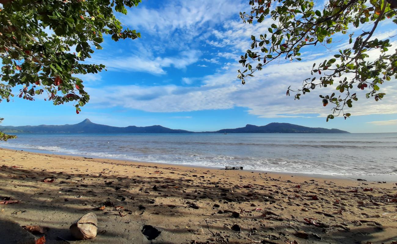 M'tsanga Beach'in fotoğrafı gri kum yüzey ile