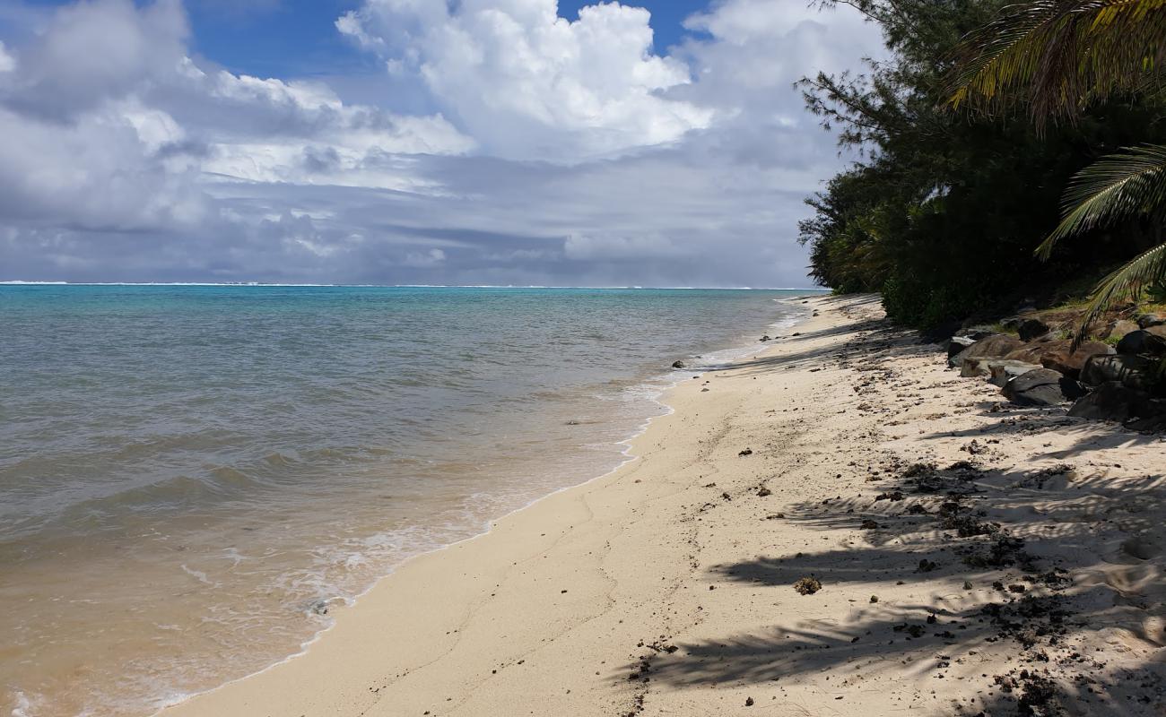 Tikioki Beach'in fotoğrafı parlak kum yüzey ile