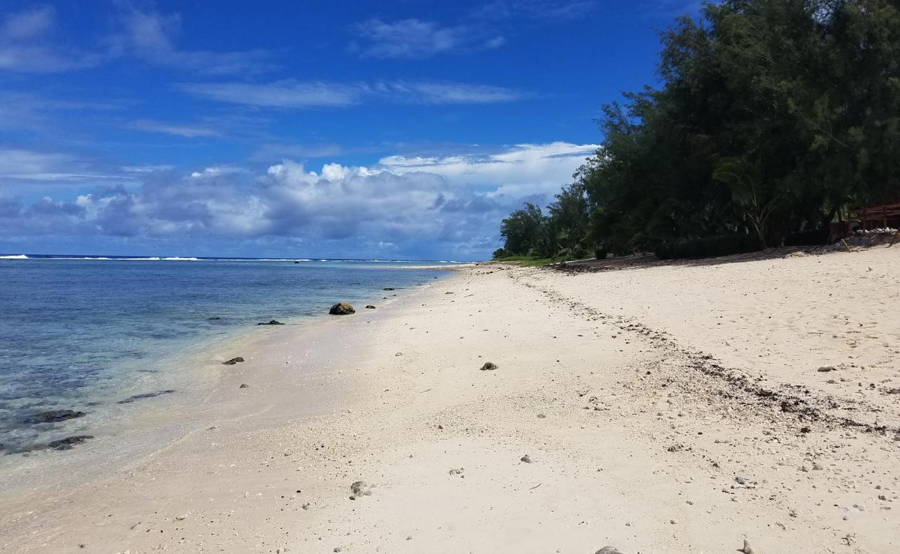 Manuia Beach'in fotoğrafı parlak kum yüzey ile