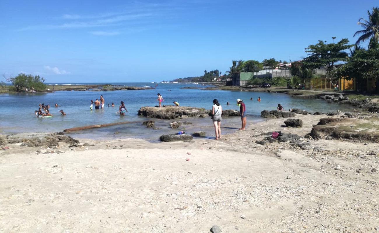 Playa Piuta'in fotoğrafı parlak kum yüzey ile