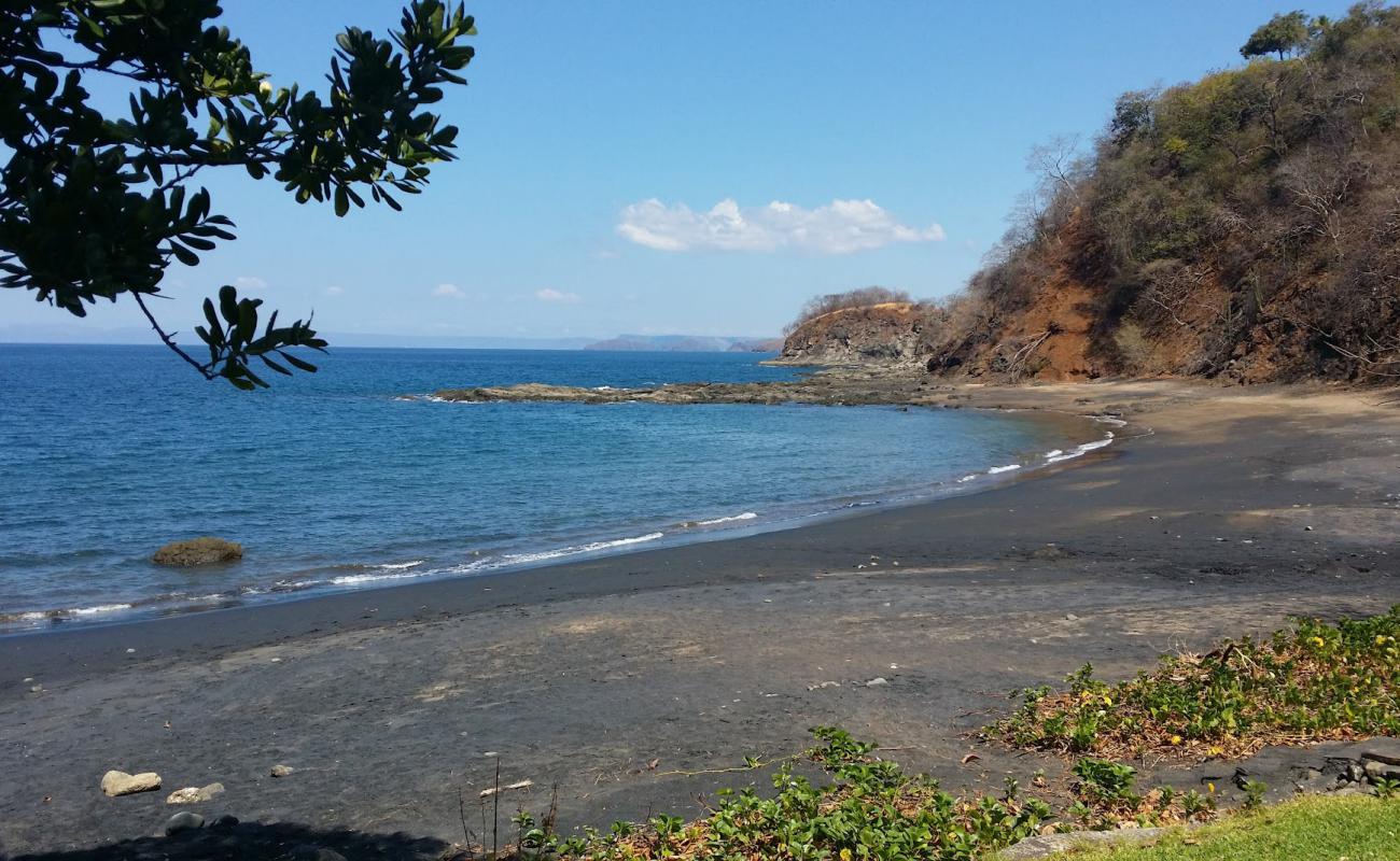 Playa Pez Vela'in fotoğrafı gri kum yüzey ile