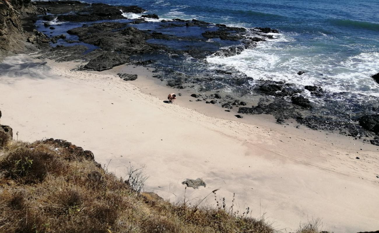 Playa Carbon'in fotoğrafı taşlı kum yüzey ile