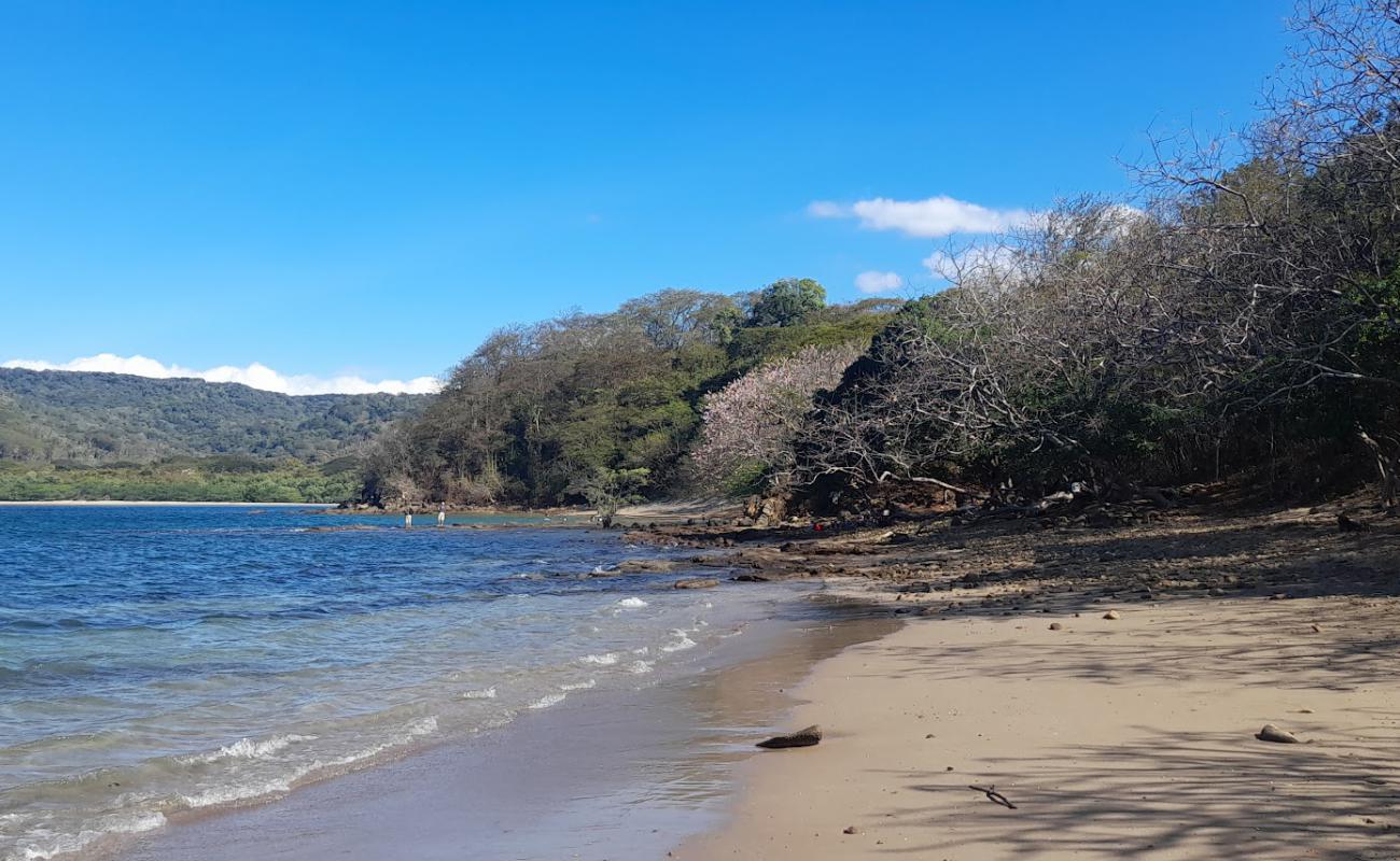 Playa Escondida'in fotoğrafı taşlı kum yüzey ile