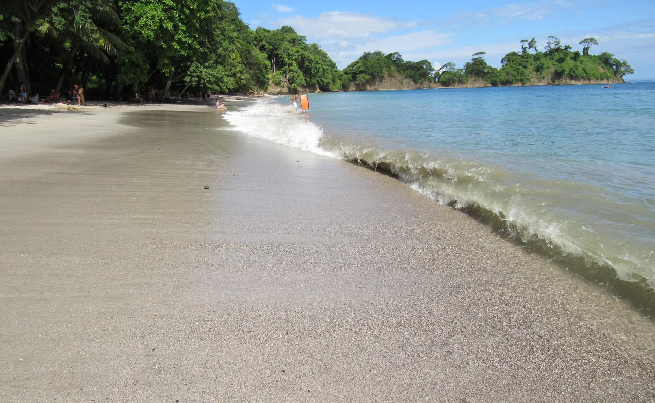 Playa Mantas'in fotoğrafı gri kum yüzey ile