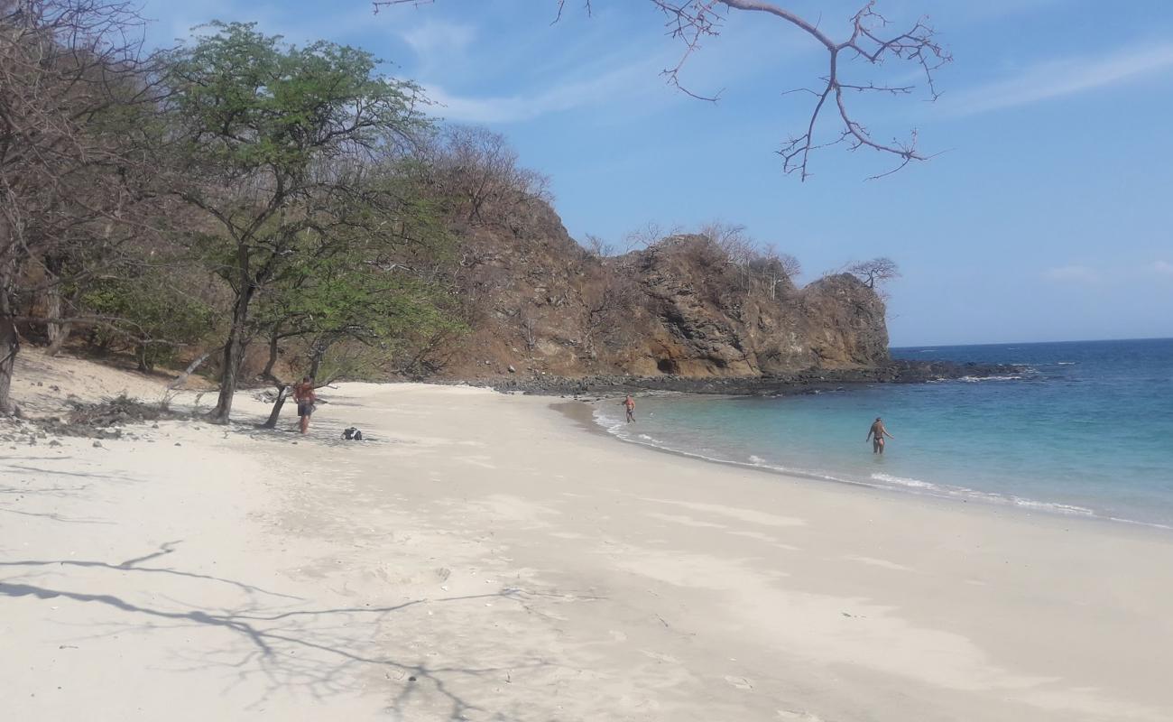 Playa Bonita'in fotoğrafı gri kum yüzey ile