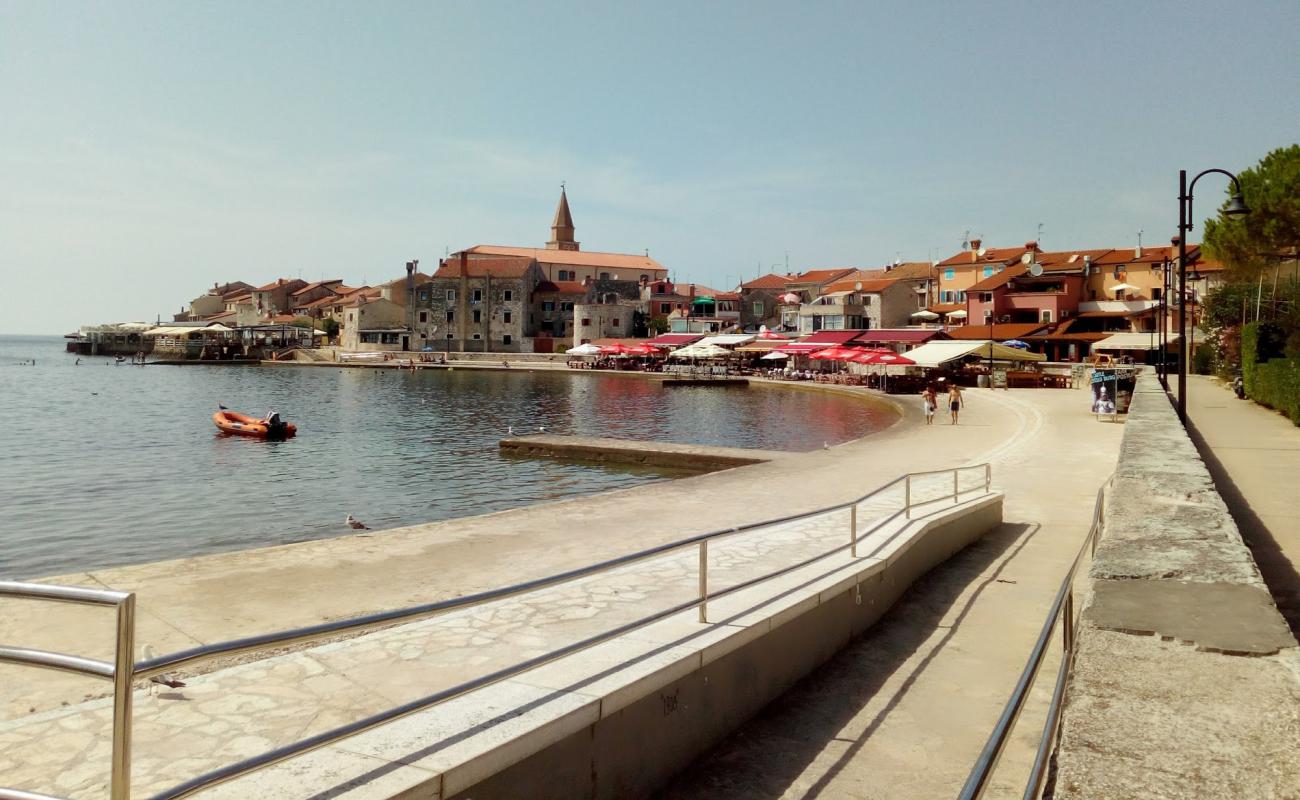 Dante beach'in fotoğrafı beton kapak yüzey ile