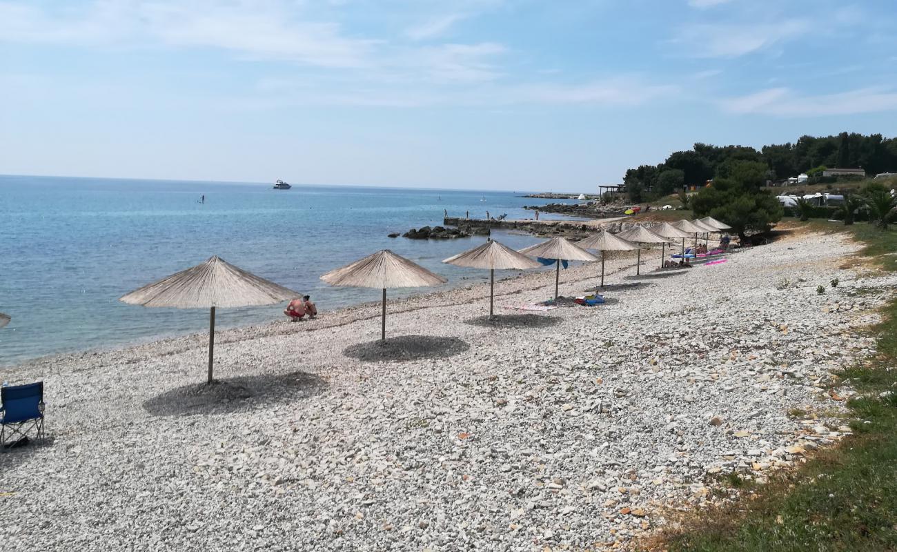 Oleander beach'in fotoğrafı bej çakıl yüzey ile