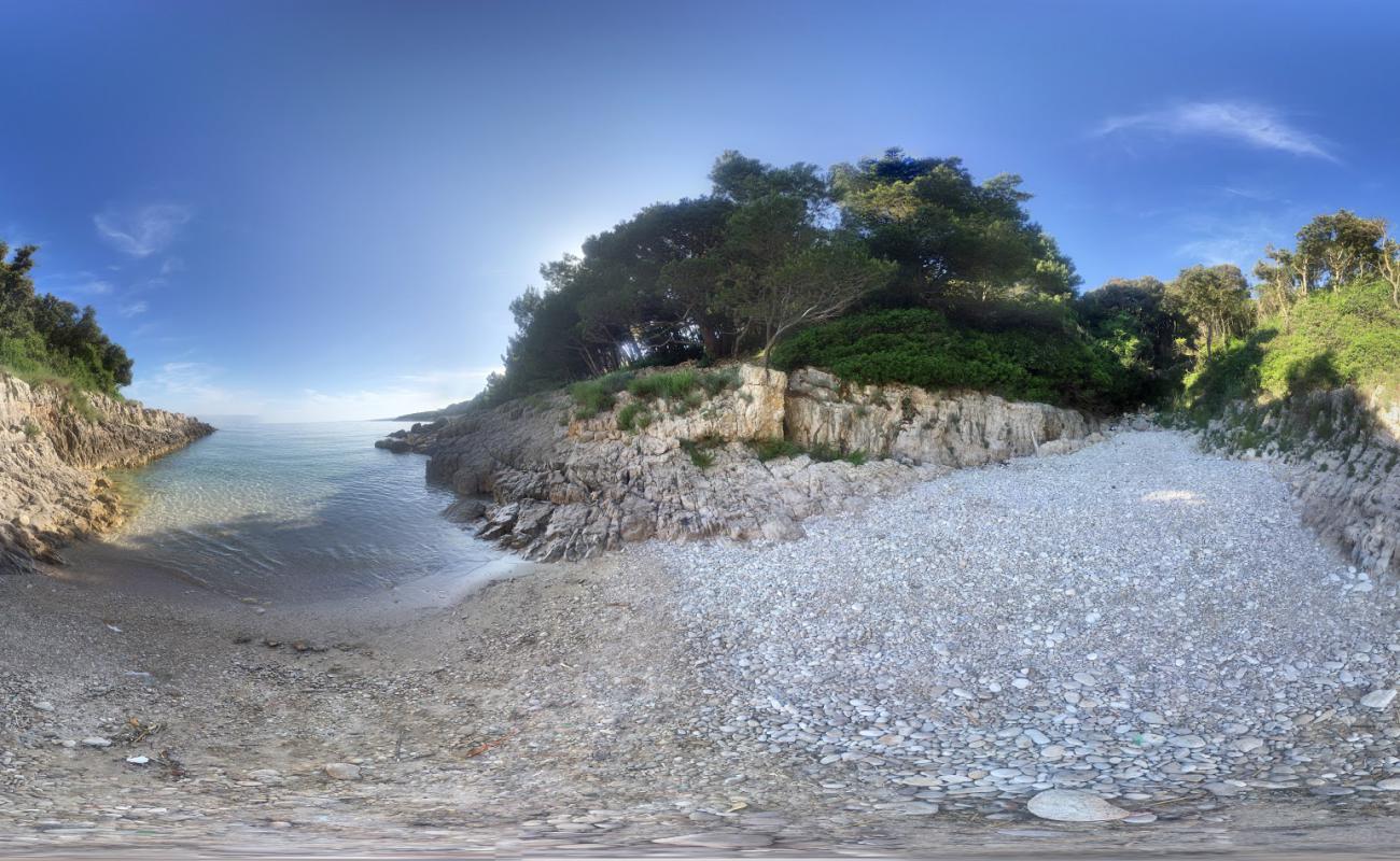 Pripanje beach II'in fotoğrafı bej çakıl yüzey ile
