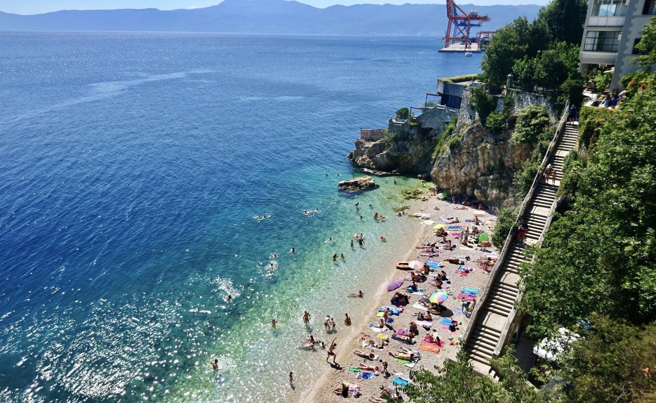 Sablicevo beach'in fotoğrafı hafif ince çakıl taş yüzey ile