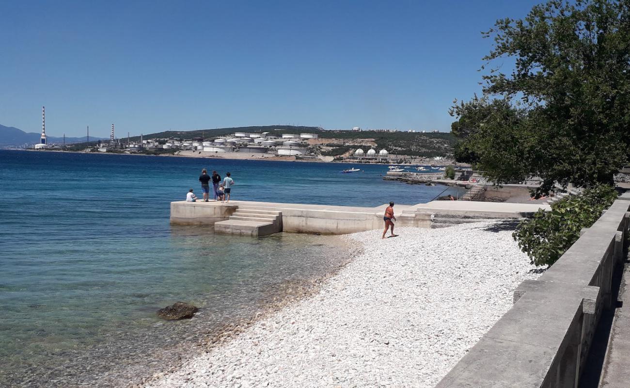 Ostro beach'in fotoğrafı taşlar yüzey ile